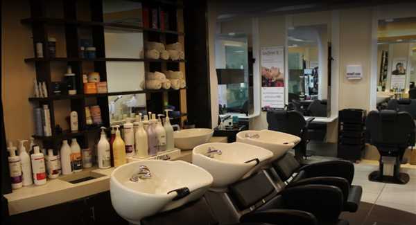 Allure Salon Dermatologists Book Appointment Online Dermatologists In Lajpat Nagar 2 Delhi Justdial